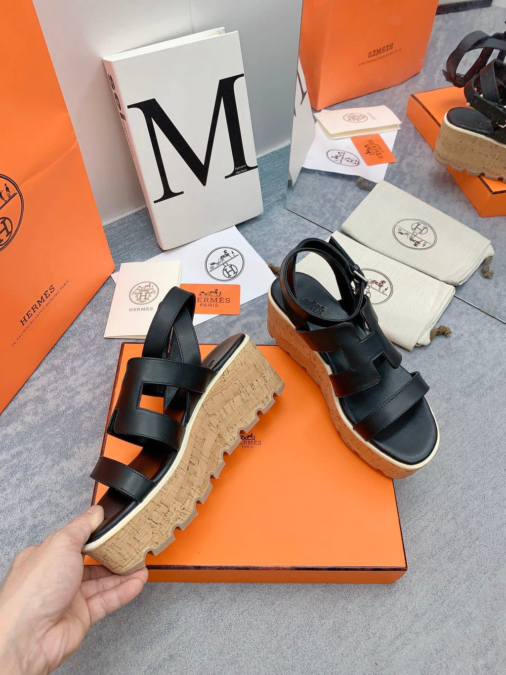 HERMES HAVANE 30 SANDAL IN BLACK CALFSKIN