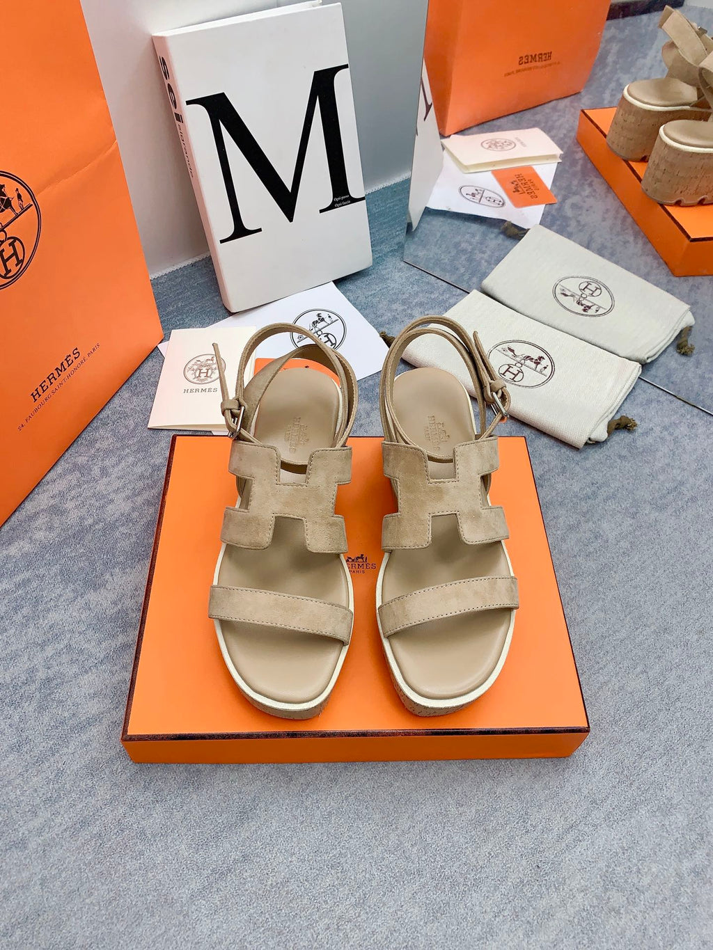 HERMES HAVANE 30 SANDAL IN TORTILLA BROWN SUEDE