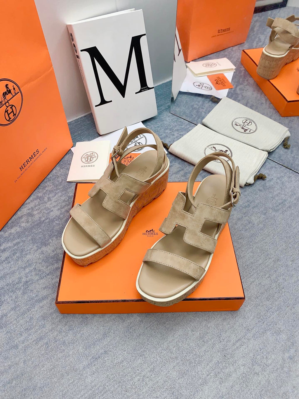 HERMES HAVANE 30 SANDAL IN TORTILLA BROWN SUEDE