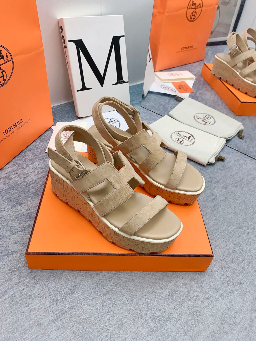 HERMES HAVANE 30 SANDAL IN TORTILLA BROWN SUEDE