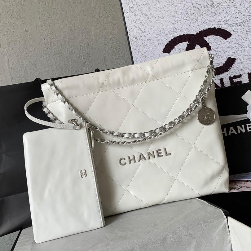 CHANEL MEDIUM 37 HANDBAG IN WHITE SHINY CALFSKIN SILVER HARDWARE