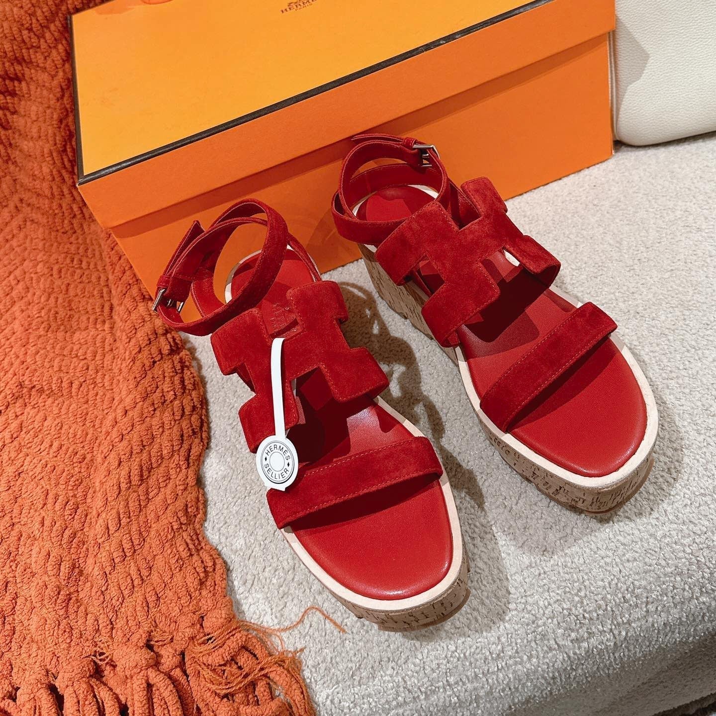 HERMES 25S HAVANE WEDGE SANDAL IN RED SUEDE