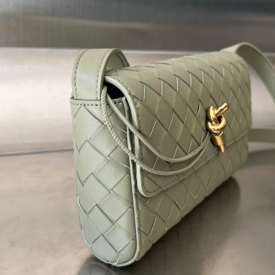 BOTTEGA VENETA ANDIAMO 21 IN GRAY OLIVE LAMBSKIN