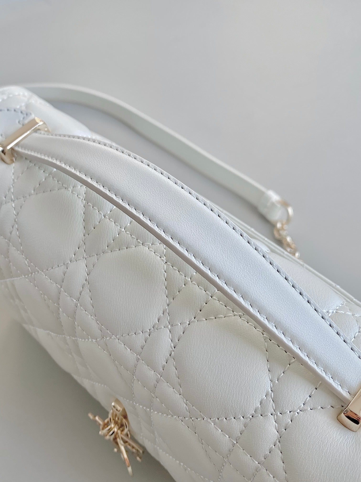 DIOR MISS LADY 24 LARGE BAG IN WHITE LAMBSKIN