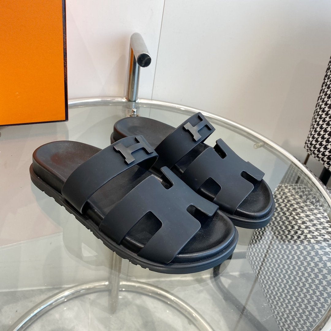 HERMES Chypre Sandal Black Leather