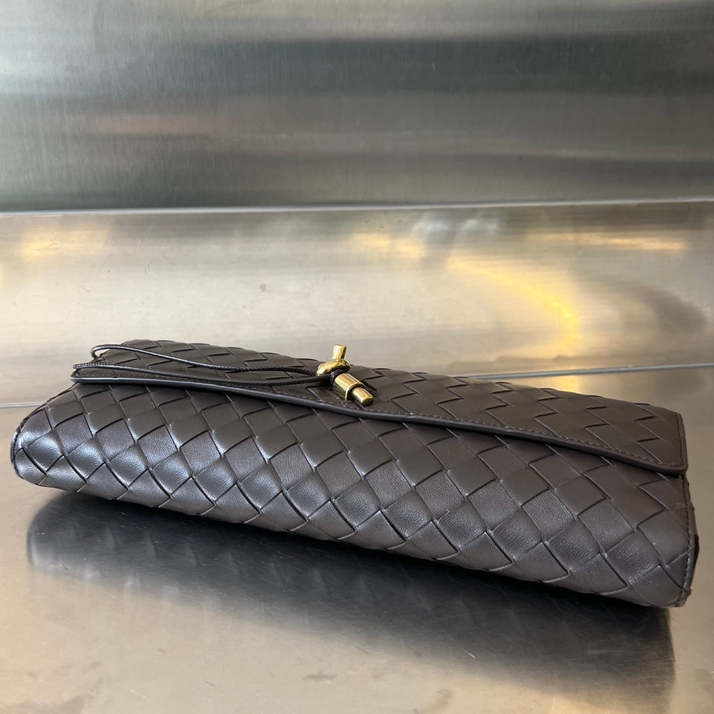 BOTTEGA VENETA Long Clutch Andiamo With Handle 31cm Chocolate Calfskin Ghw