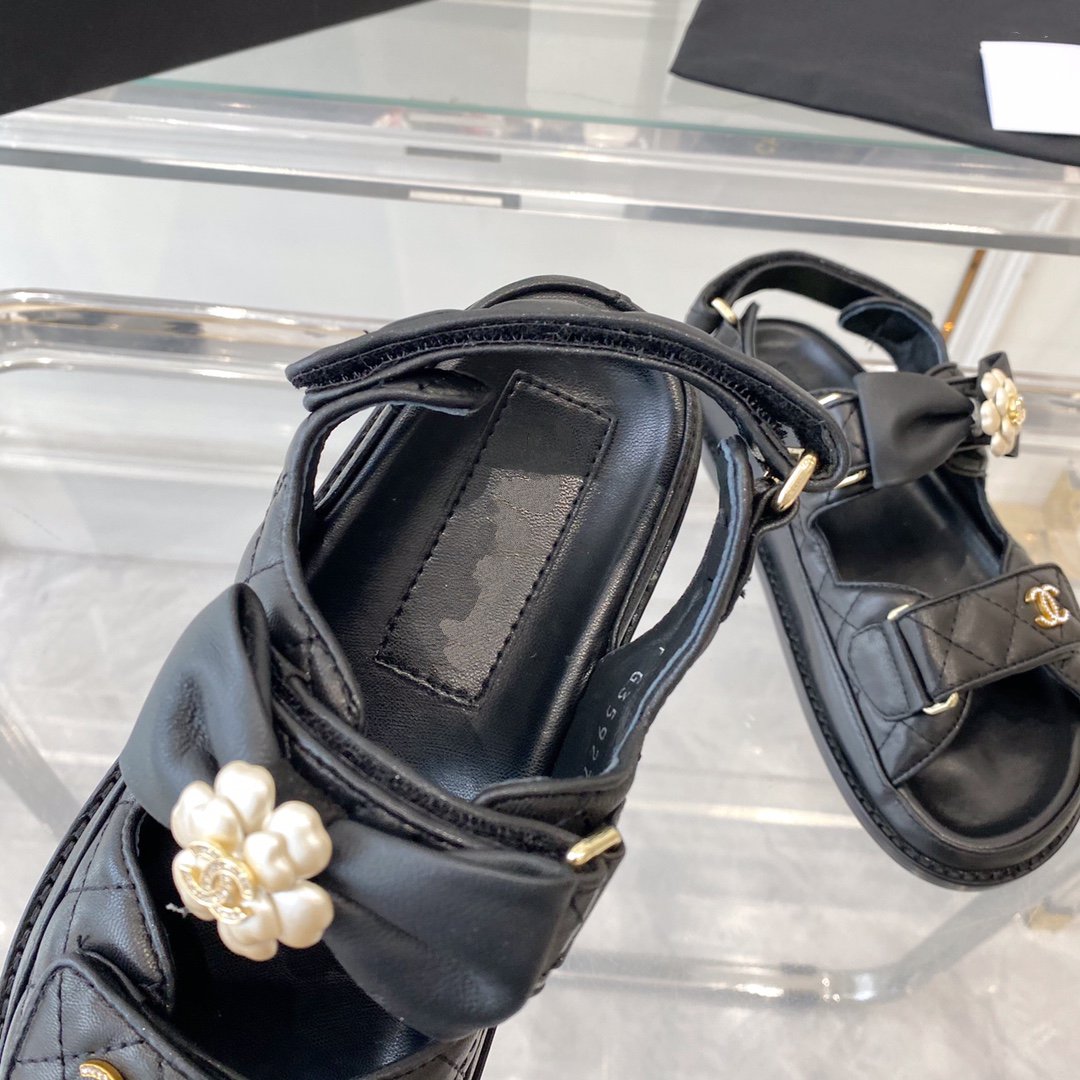 CHANEL dad sandals black lambskin