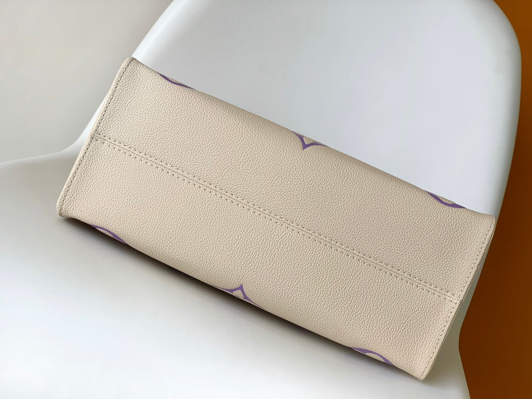 LOUIS VUITTON ONTHEGO MM 35CM CREAM PURPLE
