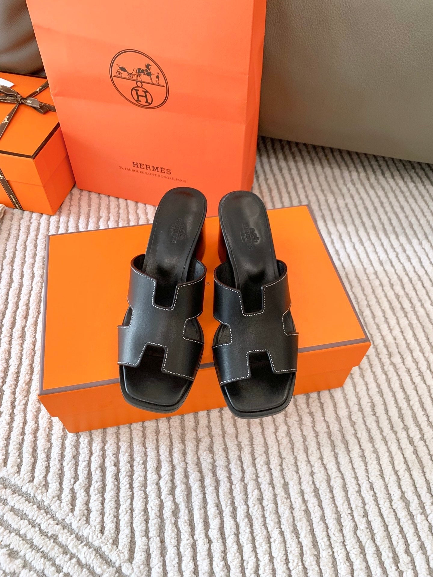 HERMES HELIA 60 SANDAL IN BLACK CALFSKIN