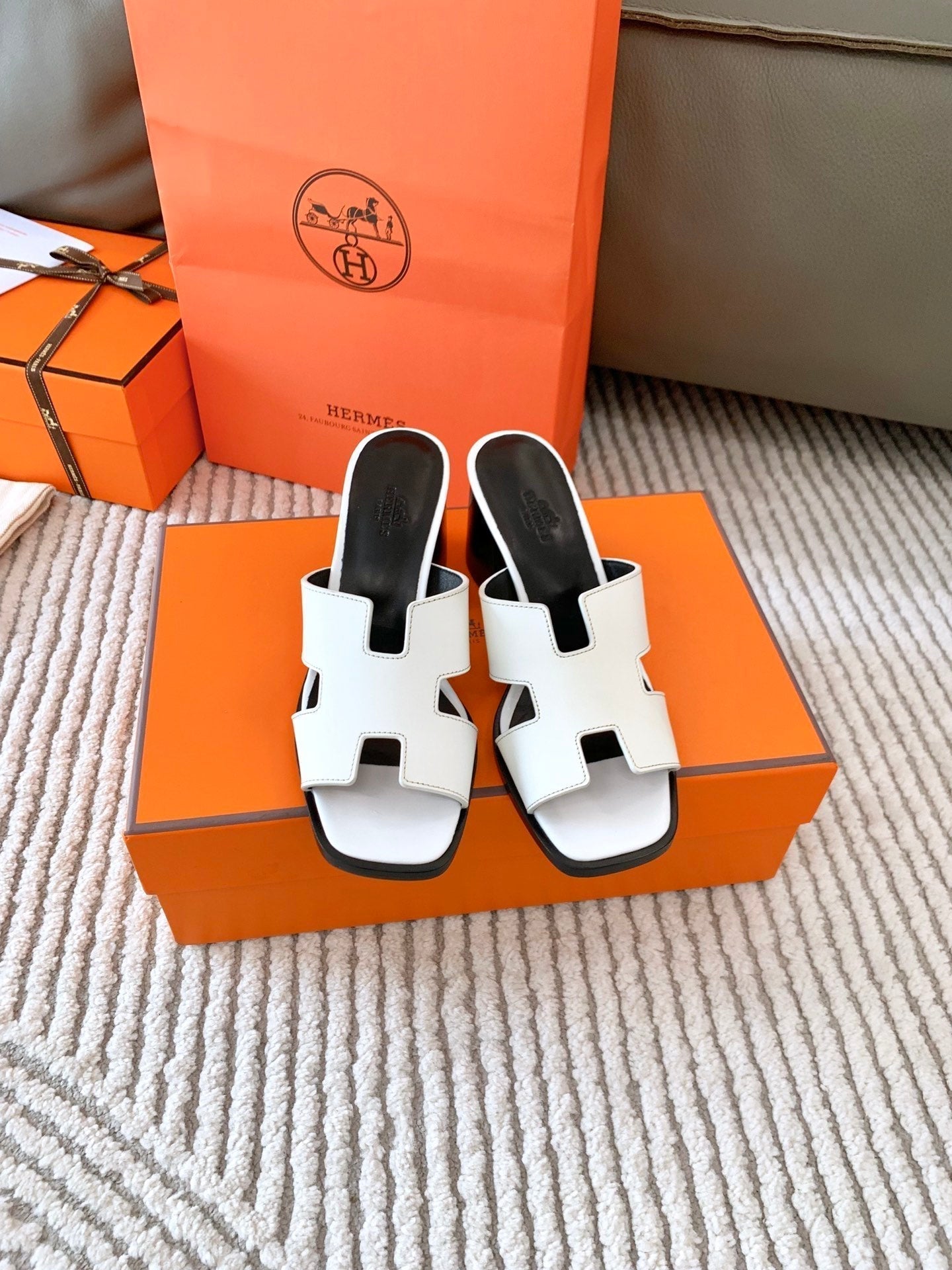 HERMES HELIA 60 SANDAL IN WHITE CALFSKIN