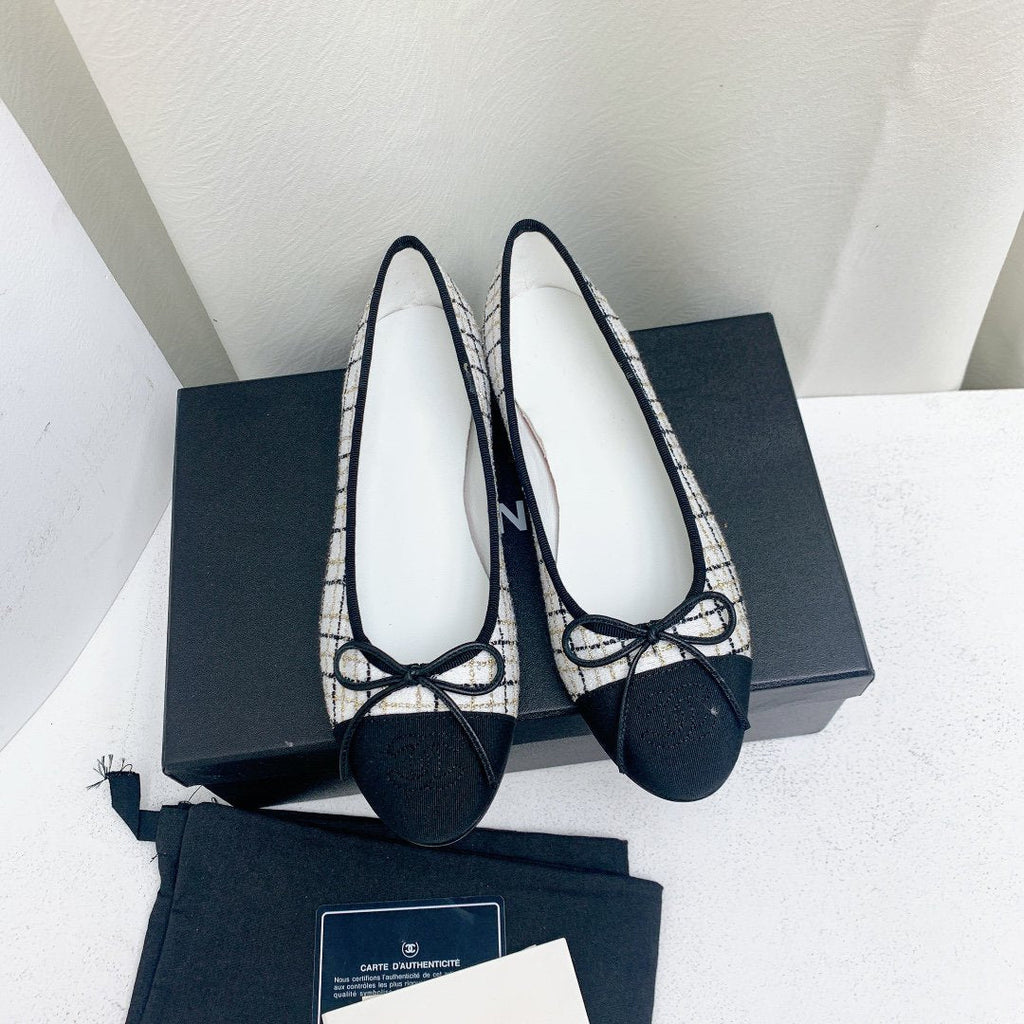 CHANEL ballet flat white black tweed grosgrain