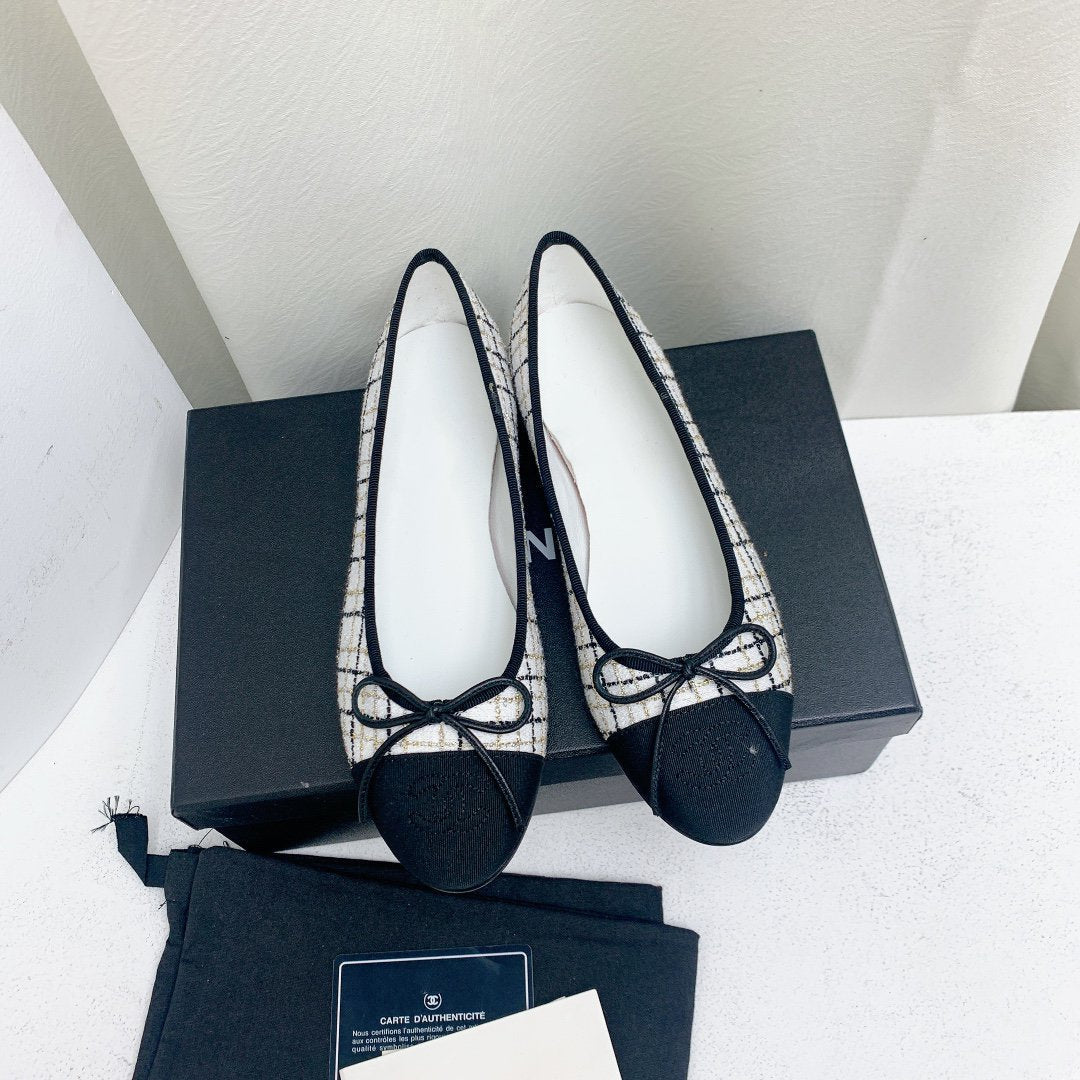 CHANEL ballet flat white black tweed grosgrain
