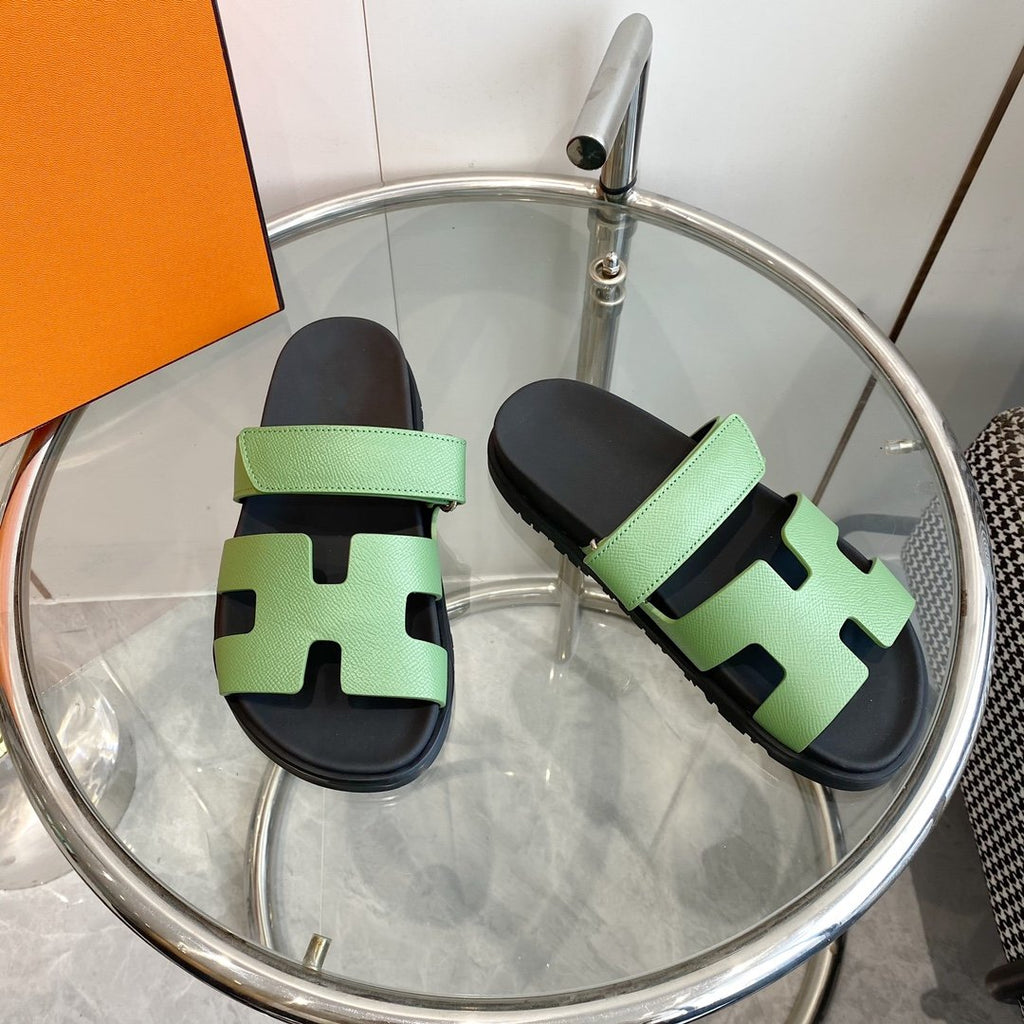 HERMES CHYPRE EPSOM Sandal light green Leather