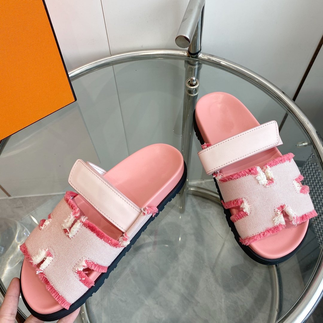 HERMES Chypre Techno Sandal Pink Leather