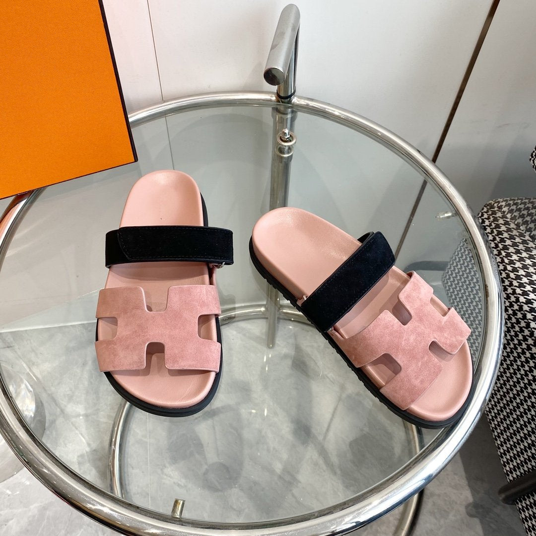 HERMES Chypre Sandal Suede Pink Chapas / Black