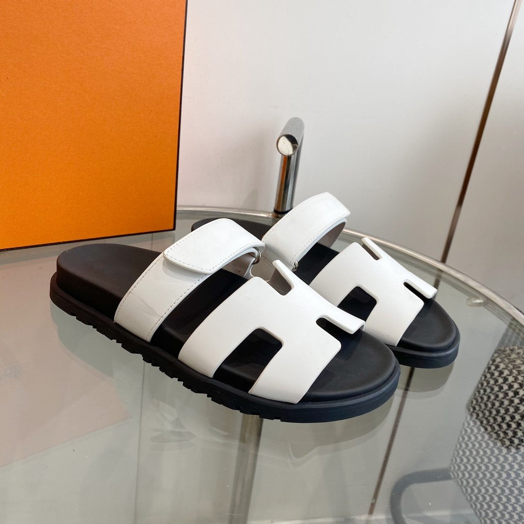 HERMES Chypre Sandal White Mastic Calfskin Leather