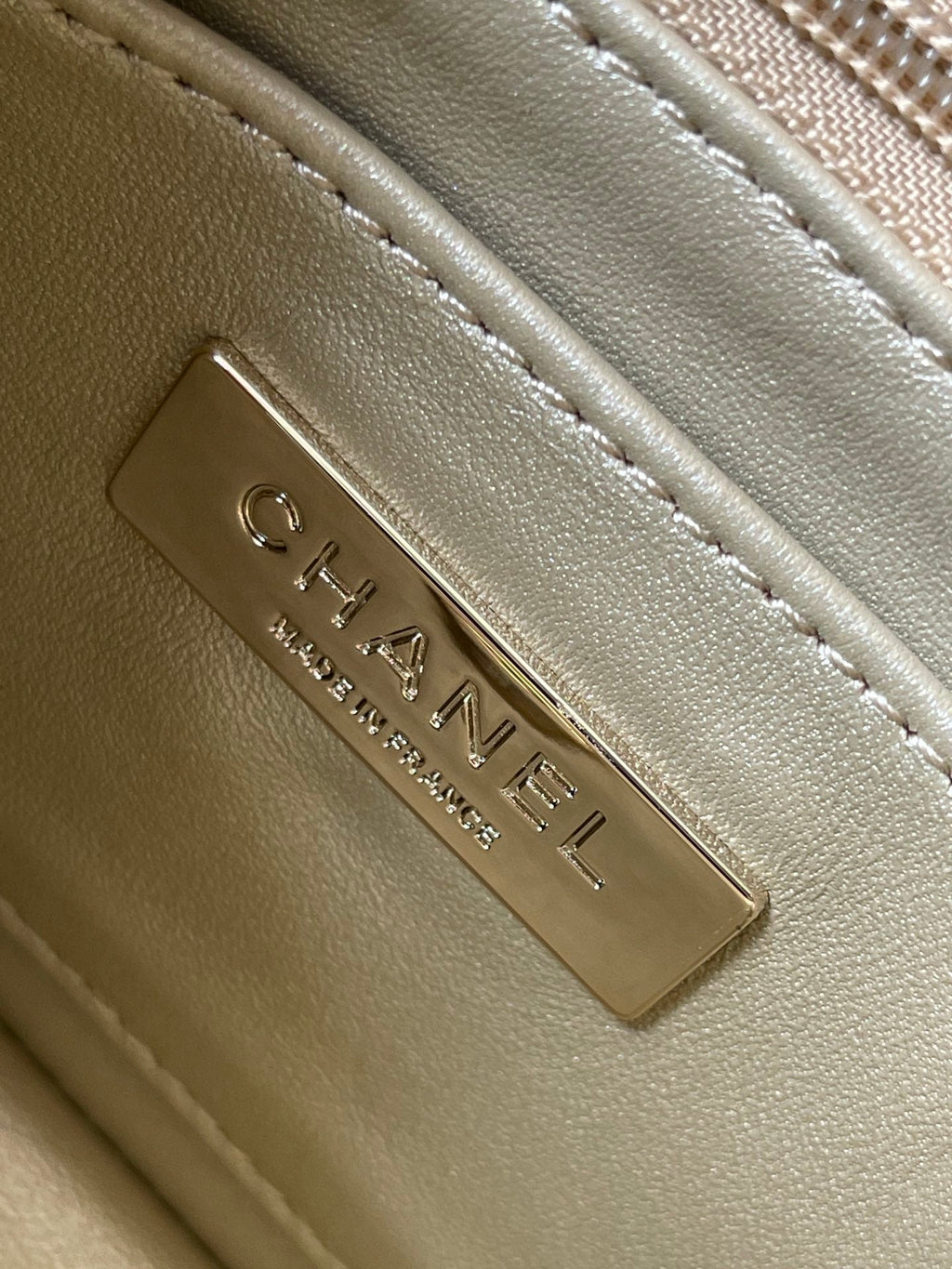 CHANEL MINI 19 FLAP BAG IN GOLDEN METALLIC CALFSKIN