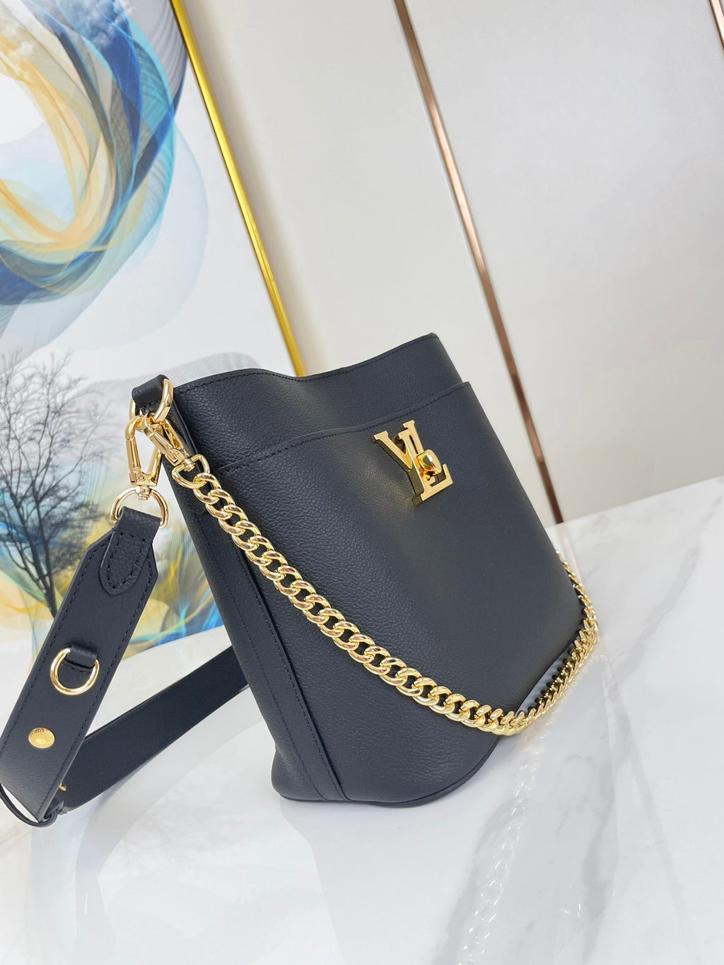 LOUIS VUITTON LOCK AND WALK 20 IN BLACK GRAINED CALFSKIN GOLD HARDWARE