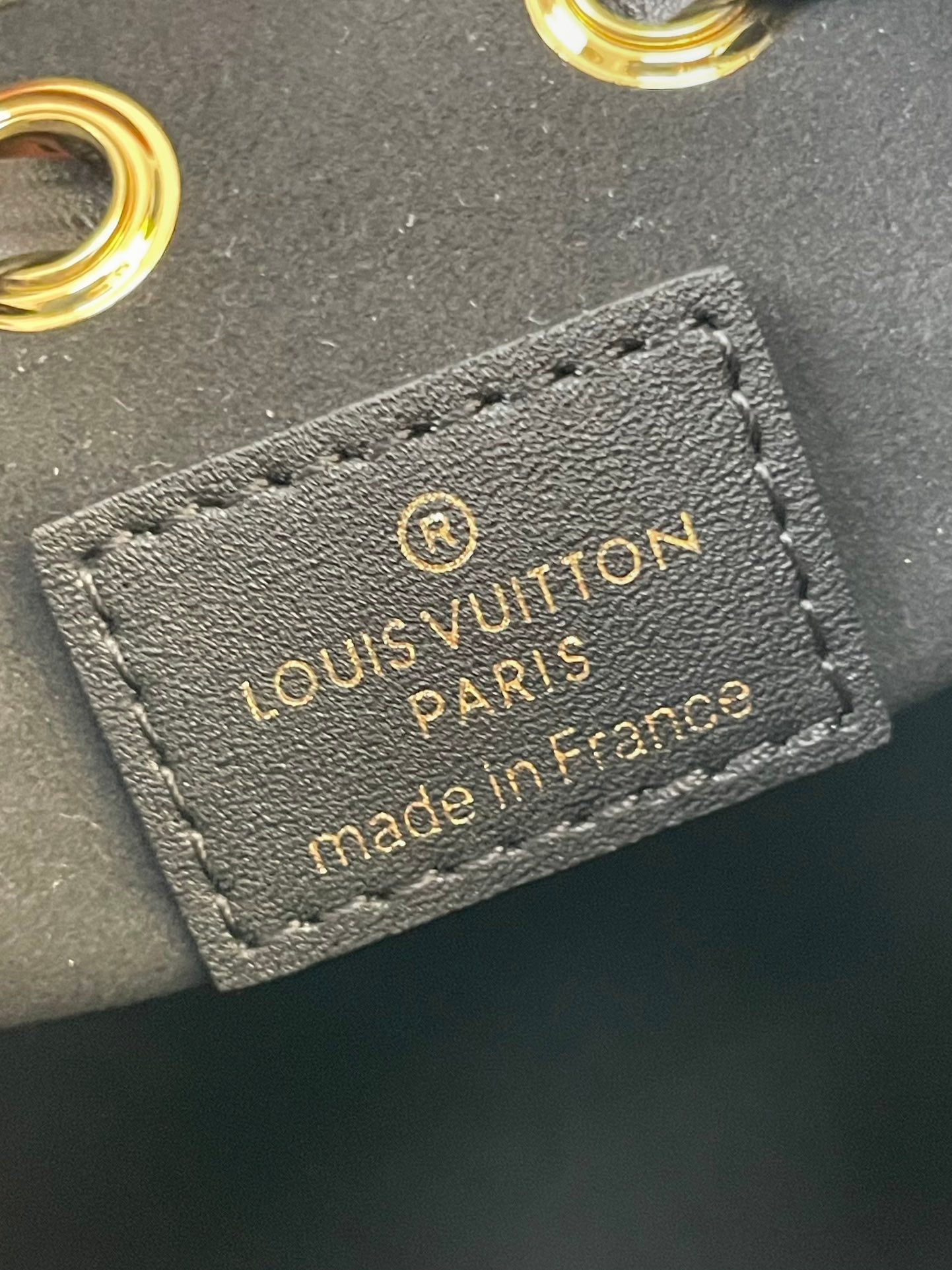 LOUIS VUITTON CANOÉ 20 IN BROWN MONOGRAM CANVAS GOLD HARDWARE