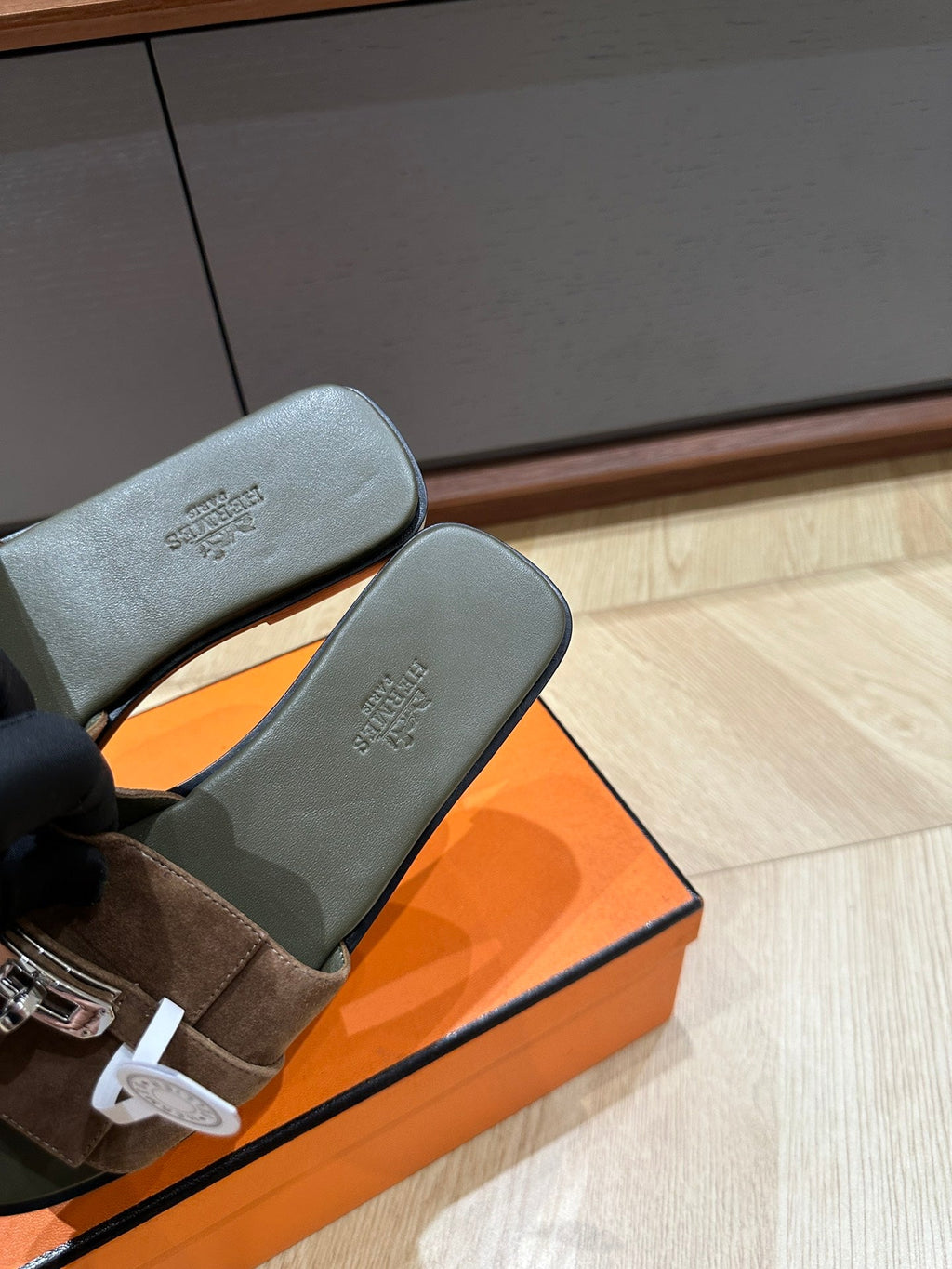 HERMES GABRIEL SANDAL LIGHT BROWN SUEDE