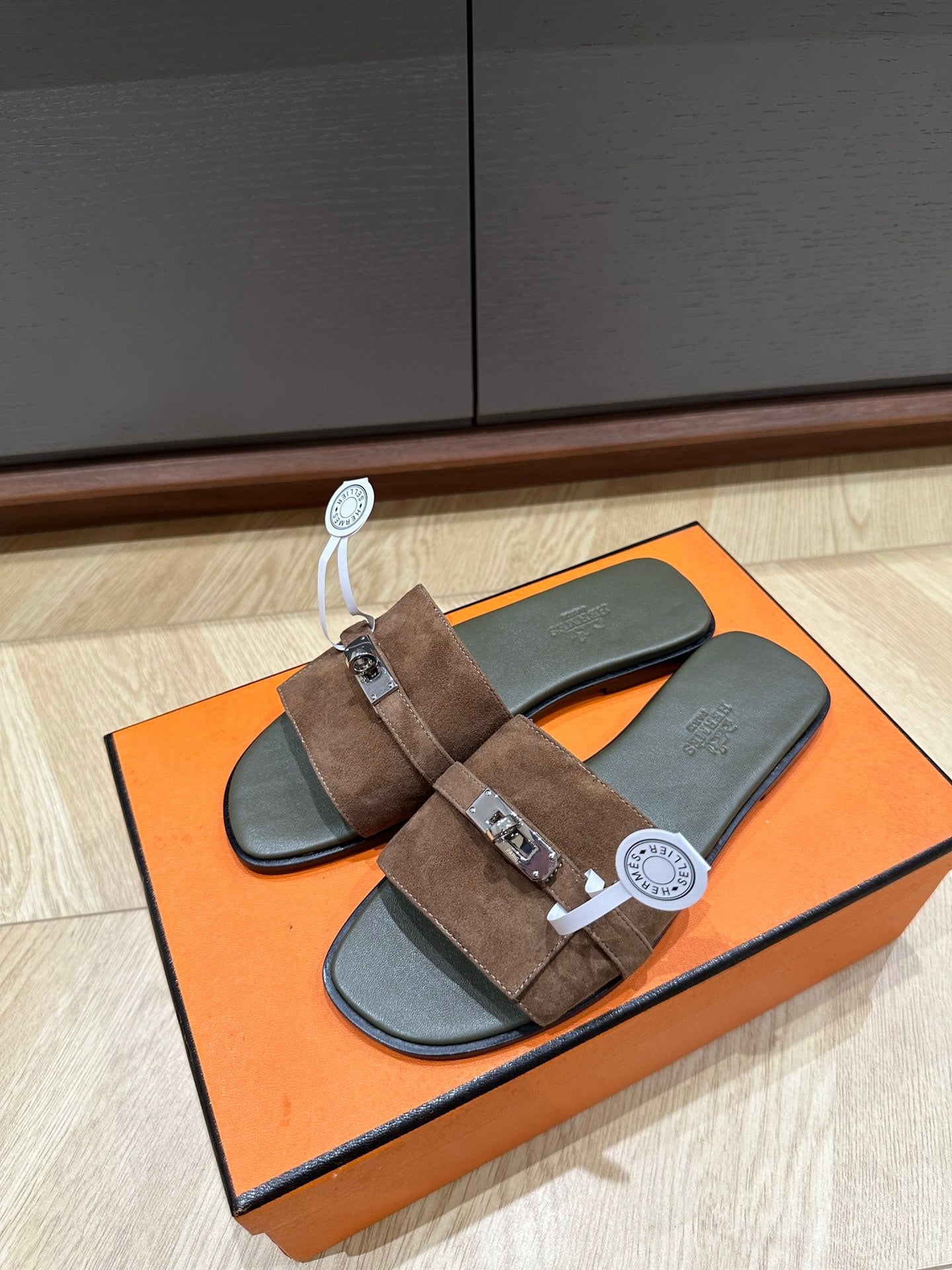 HERMES GABRIEL SANDAL LIGHT BROWN SUEDE