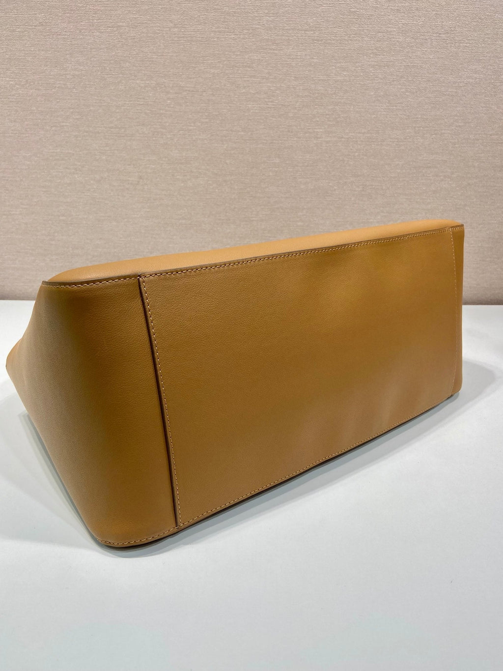 PRADA ELEGANT TOTE BAG 40 IN CIDER BROWN SMOOTH CALFSKIN