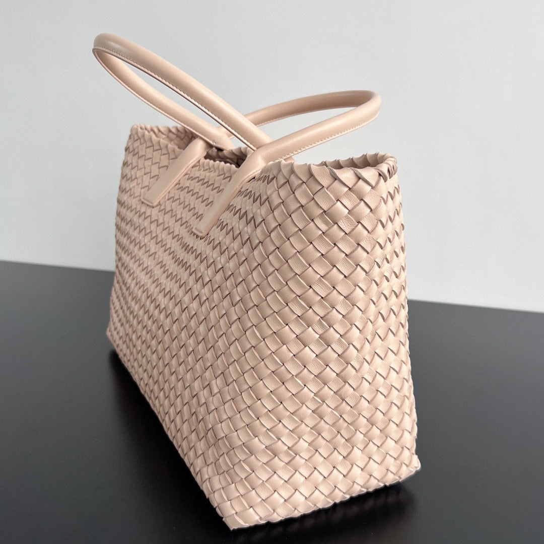 BOTTEGA VENETA LARGE CABAT 51 IN ALMOND BEIGE LAMBSKIN