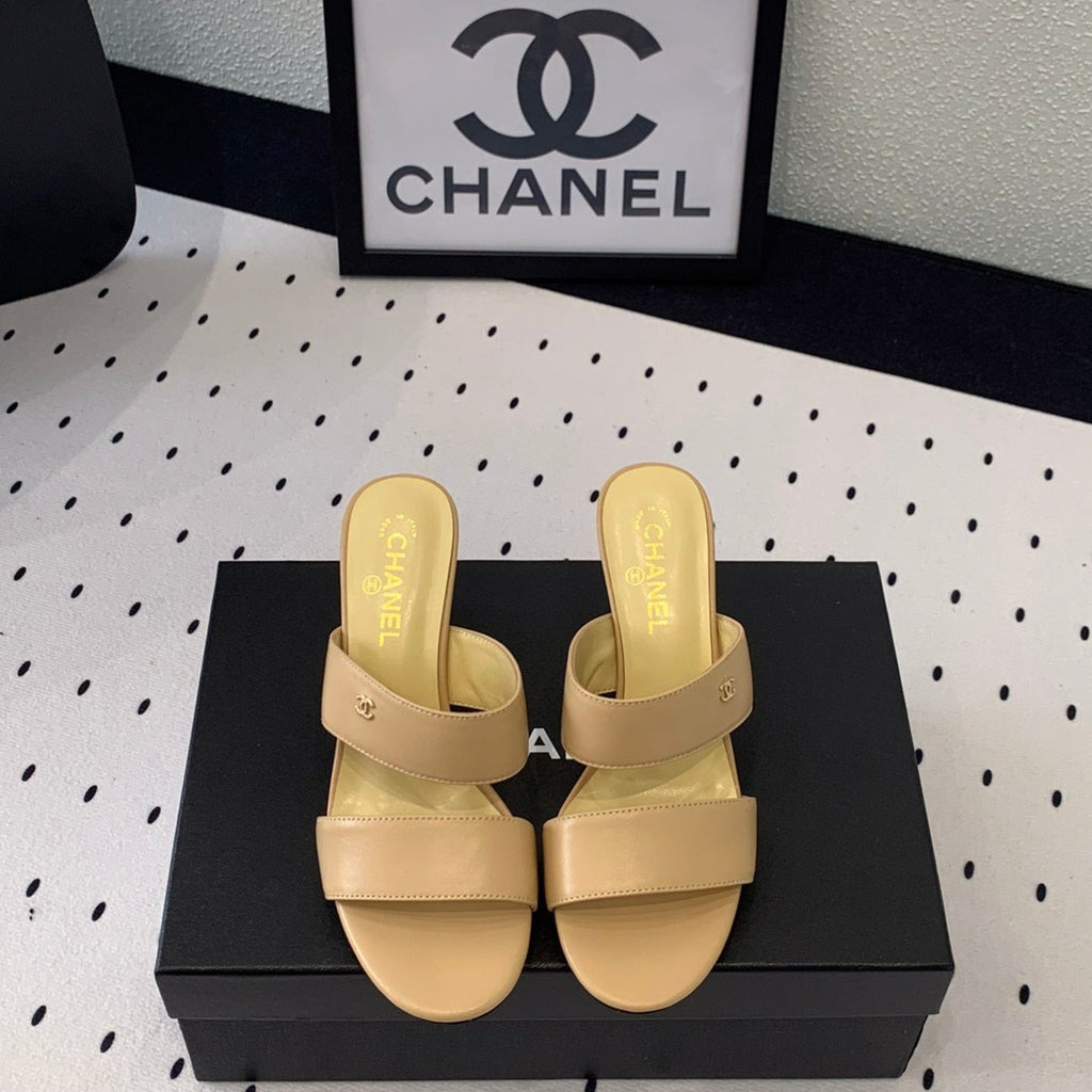 CHANEL MULES cream LAMBSKIN