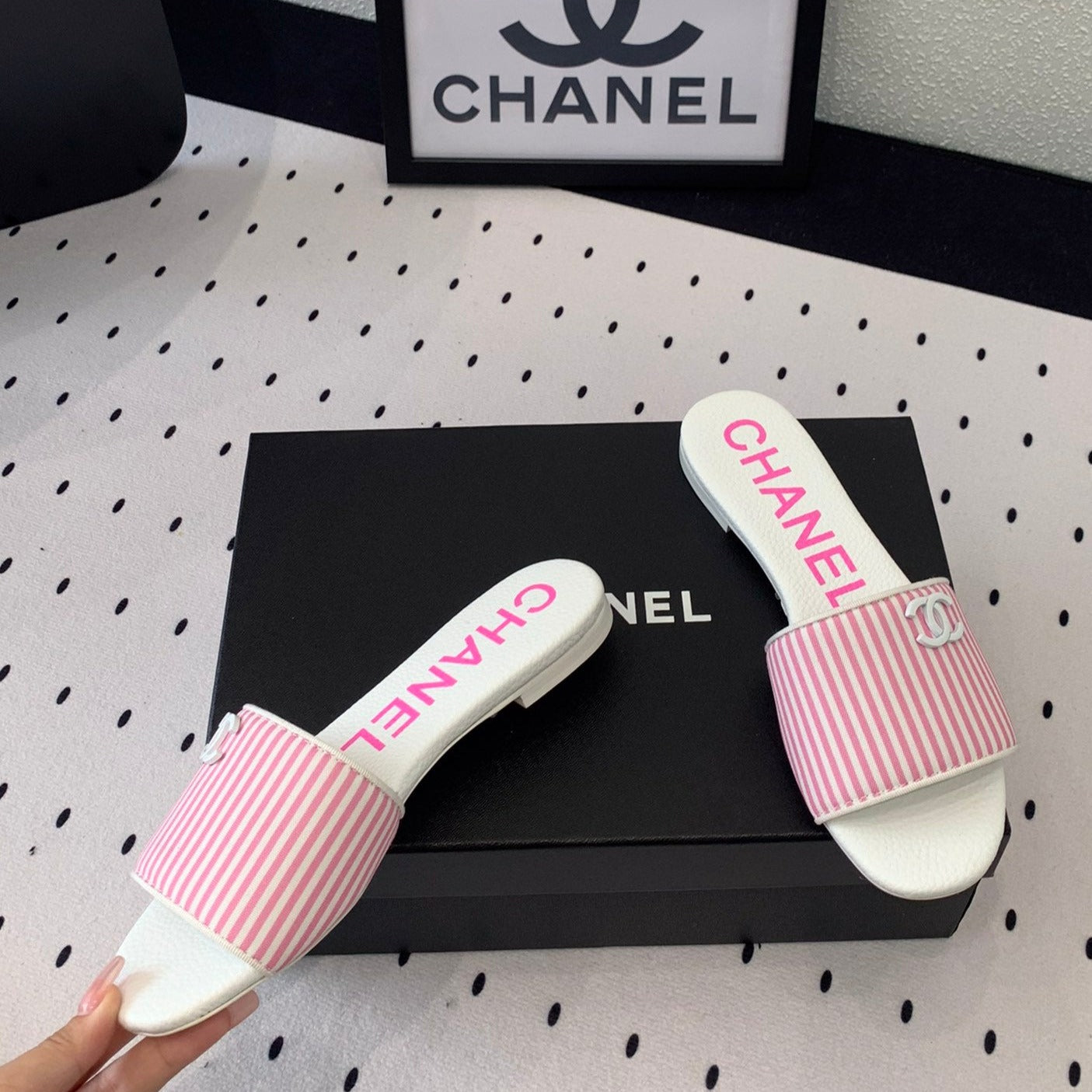 CHANEL MULES pink LAMBSKIN