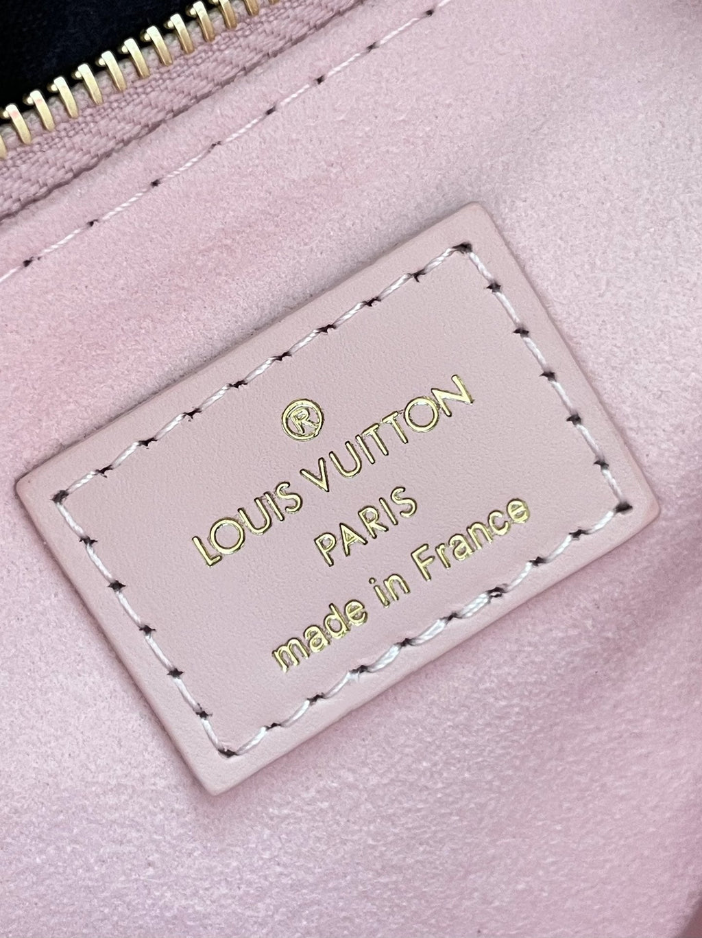 LOUIS VUITTON ONTHEGO PM 25 IN OPALE PINK MONOGRAM EMPREINTE LEATHER