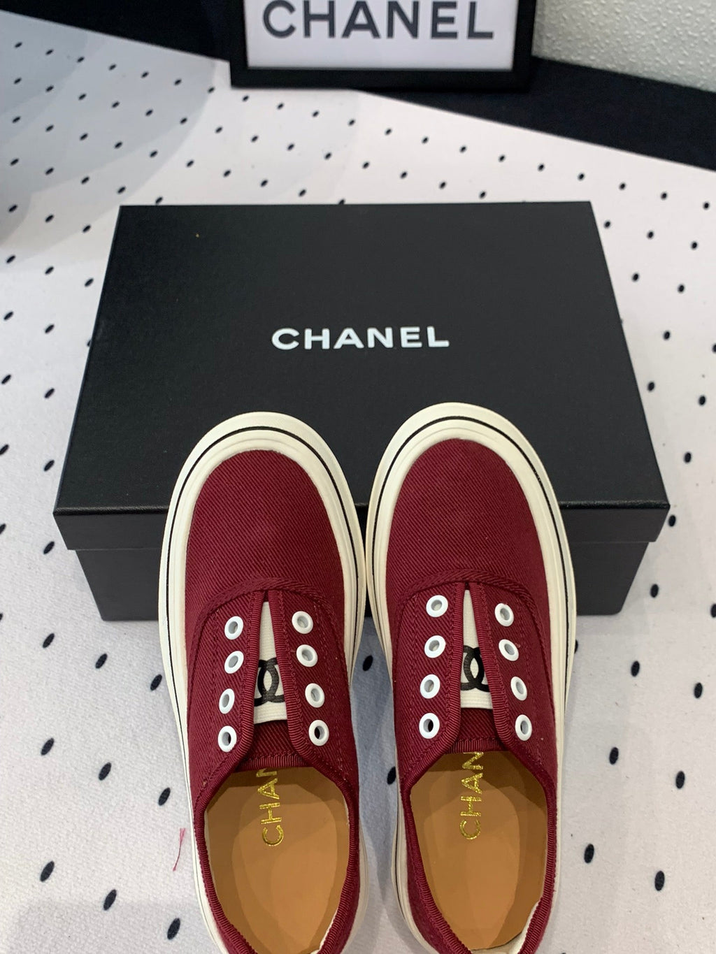 CHANEL LACELESS SNEAKERS PLATFORM IN ROSEWOOD CANVAS