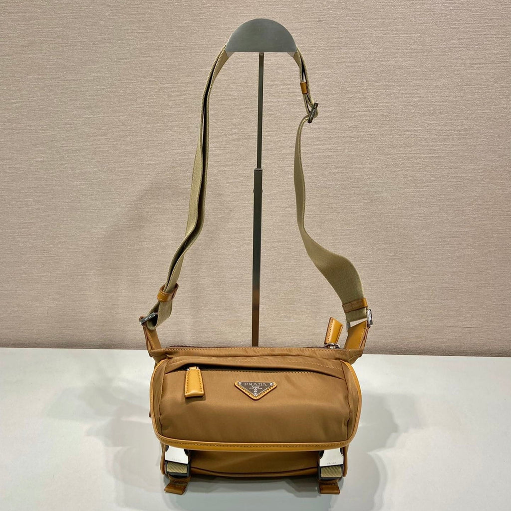 PRADA MESSENGER BAG 20 IN CIDER BROWN RE-NYLON AND CALFSKIN TRIM