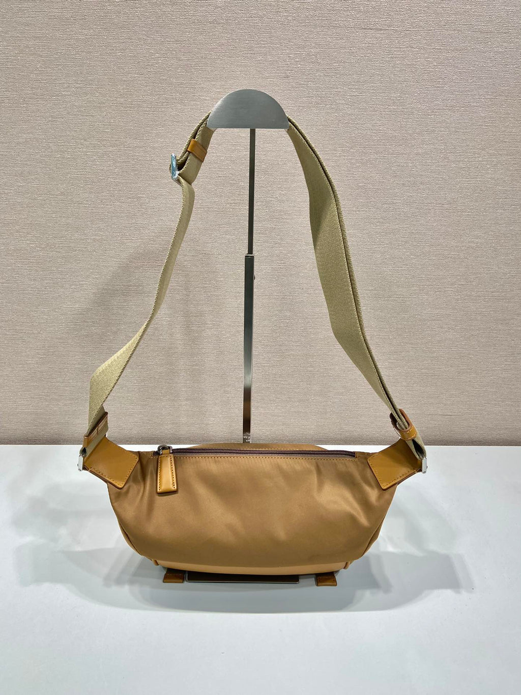 PRADA MESSENGER BAG 20 IN CIDER BROWN RE-NYLON AND CALFSKIN TRIM