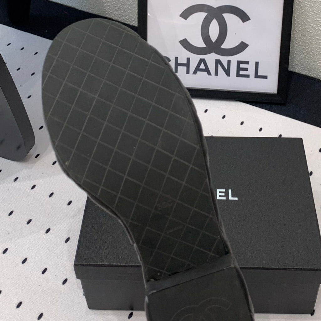 CHANEL Double  pearl platform sandals Sheepskin Black