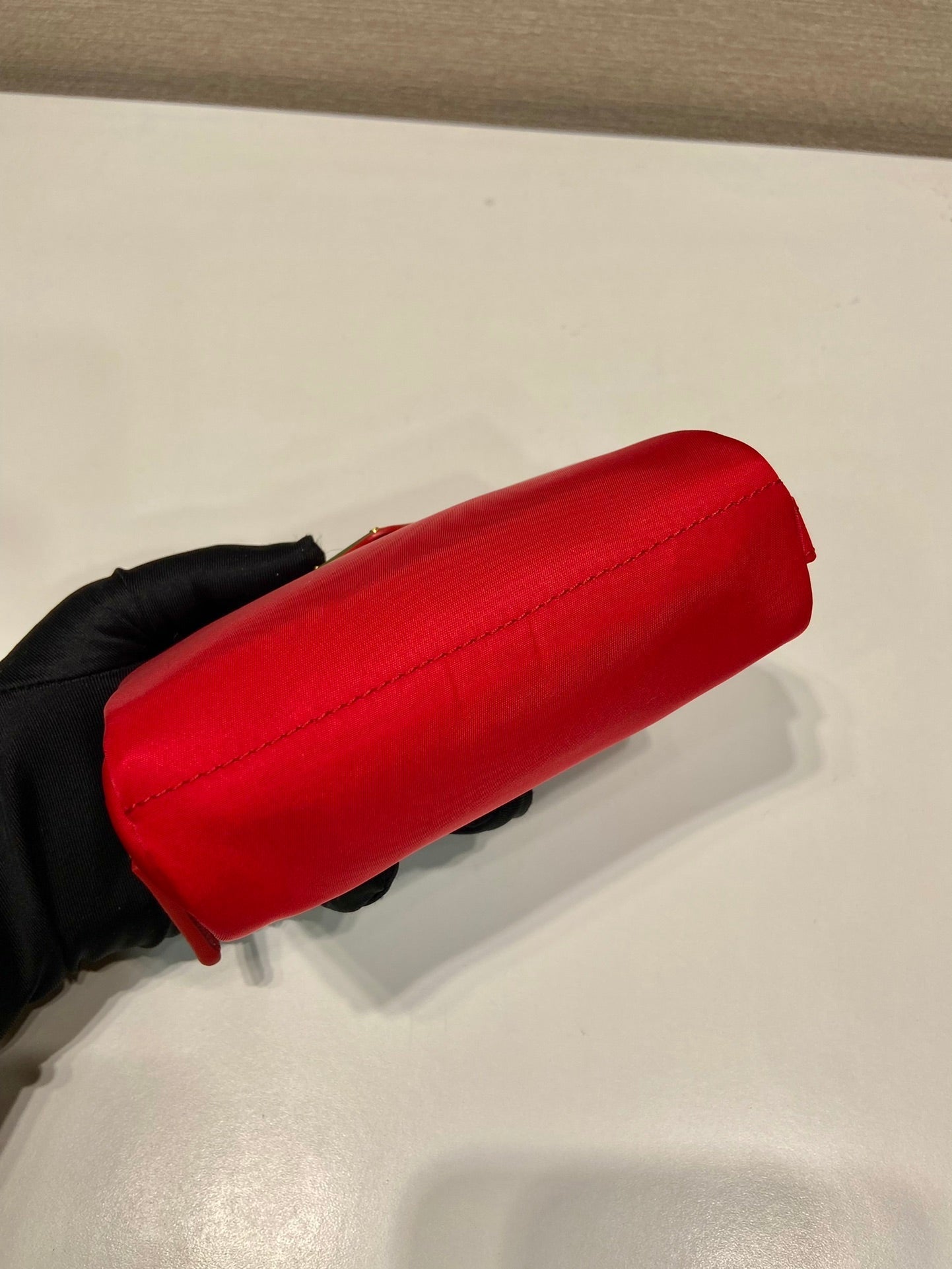 PRADA CLUTCH 12 IN PASSION RED RE-NYLON