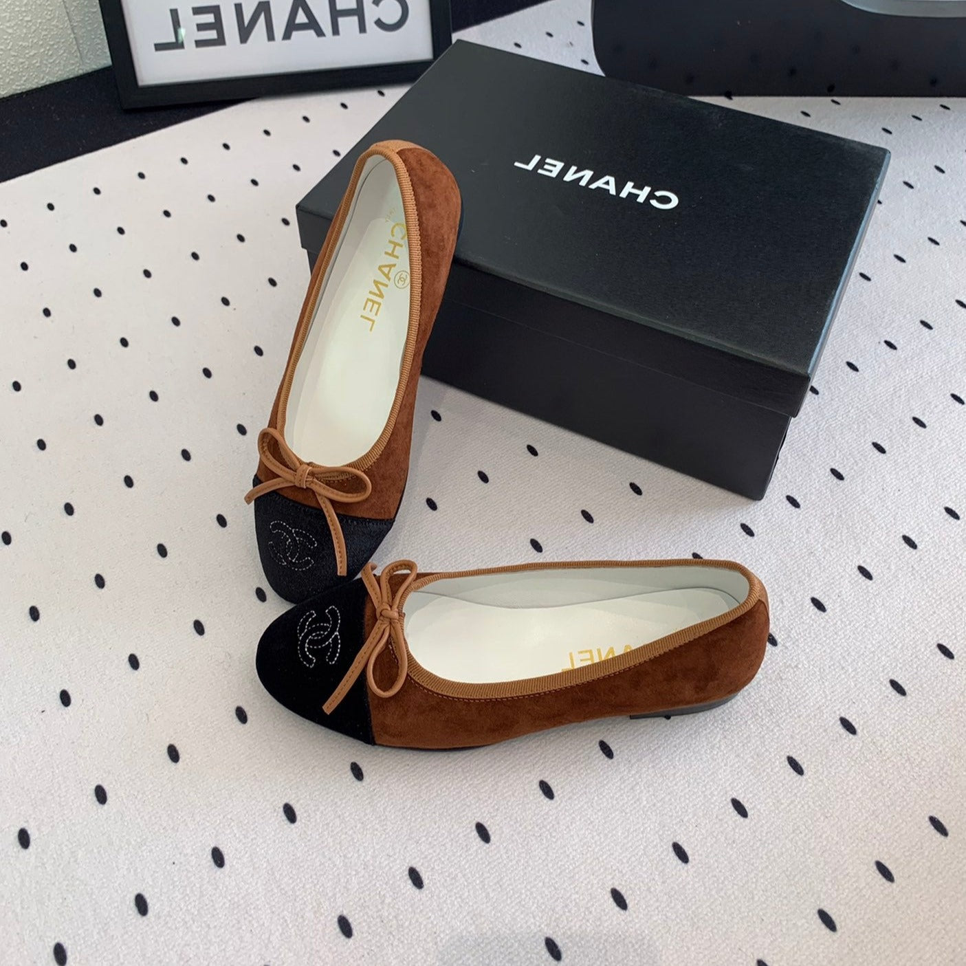 CHANEL BALLET FLAT BROWN MIX BLACK VELVET