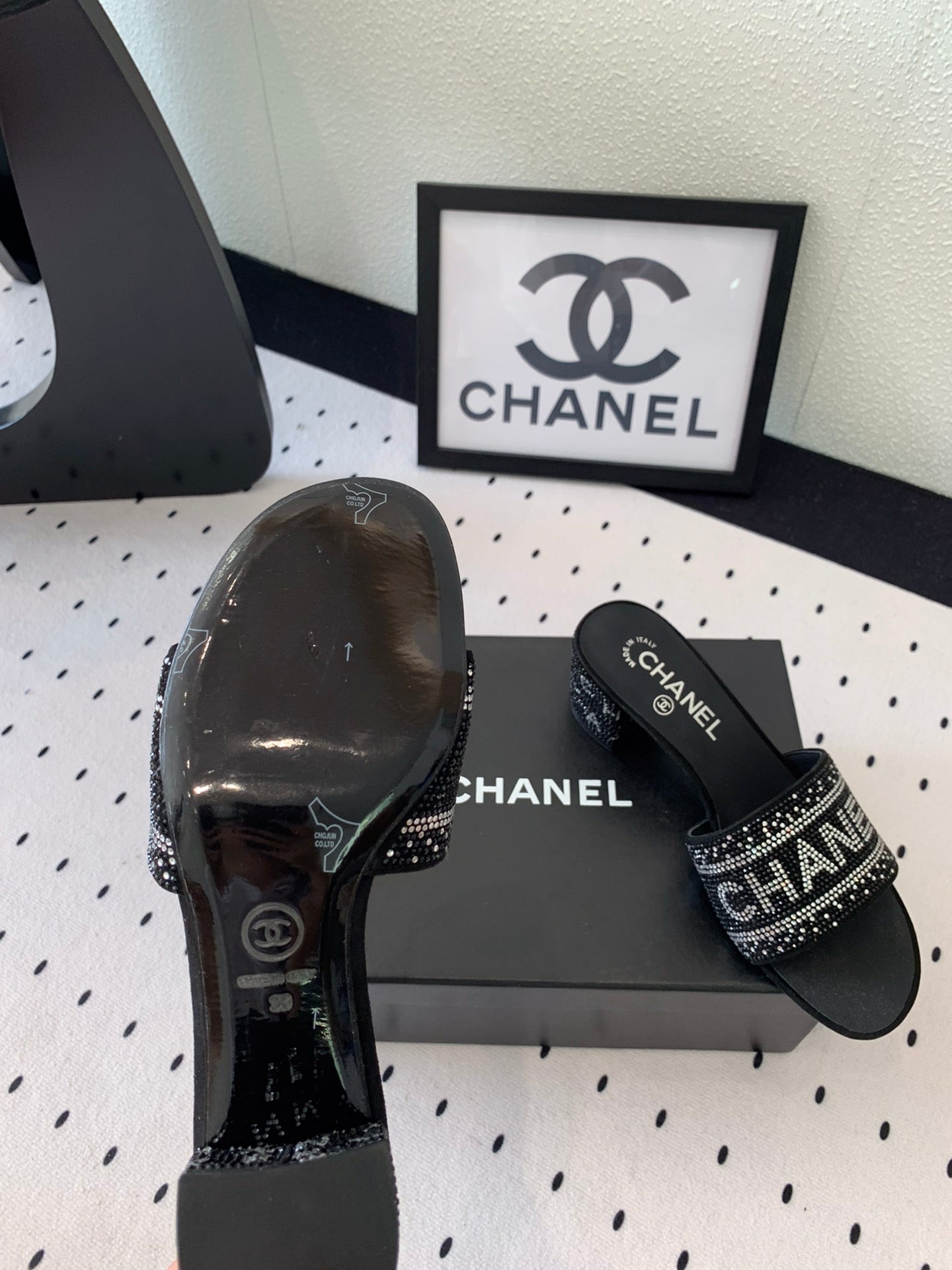 CHANEL RHINESTONE LETTER HIGH HEELS BLACK AND WHITE LAMBSKIN