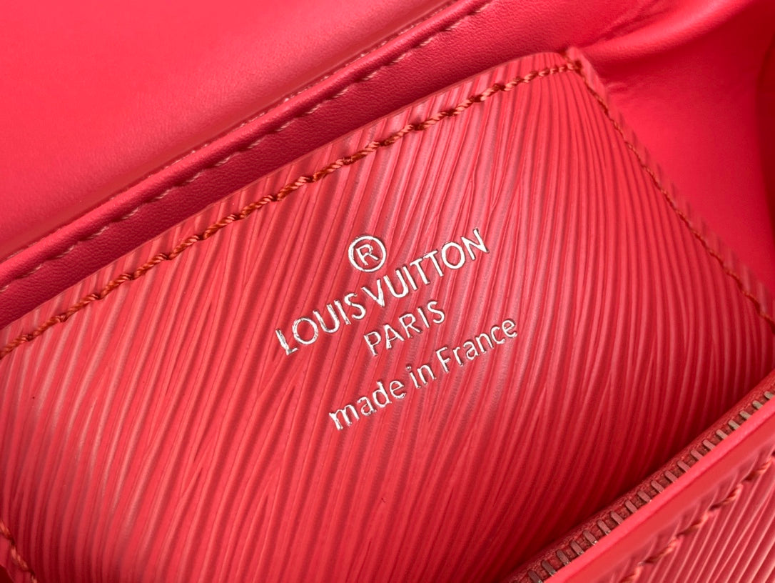 LOUIS VUITTON TWIST PM 19 IN RED EPI LEATHER GOLD AND SILVER HARDWARE