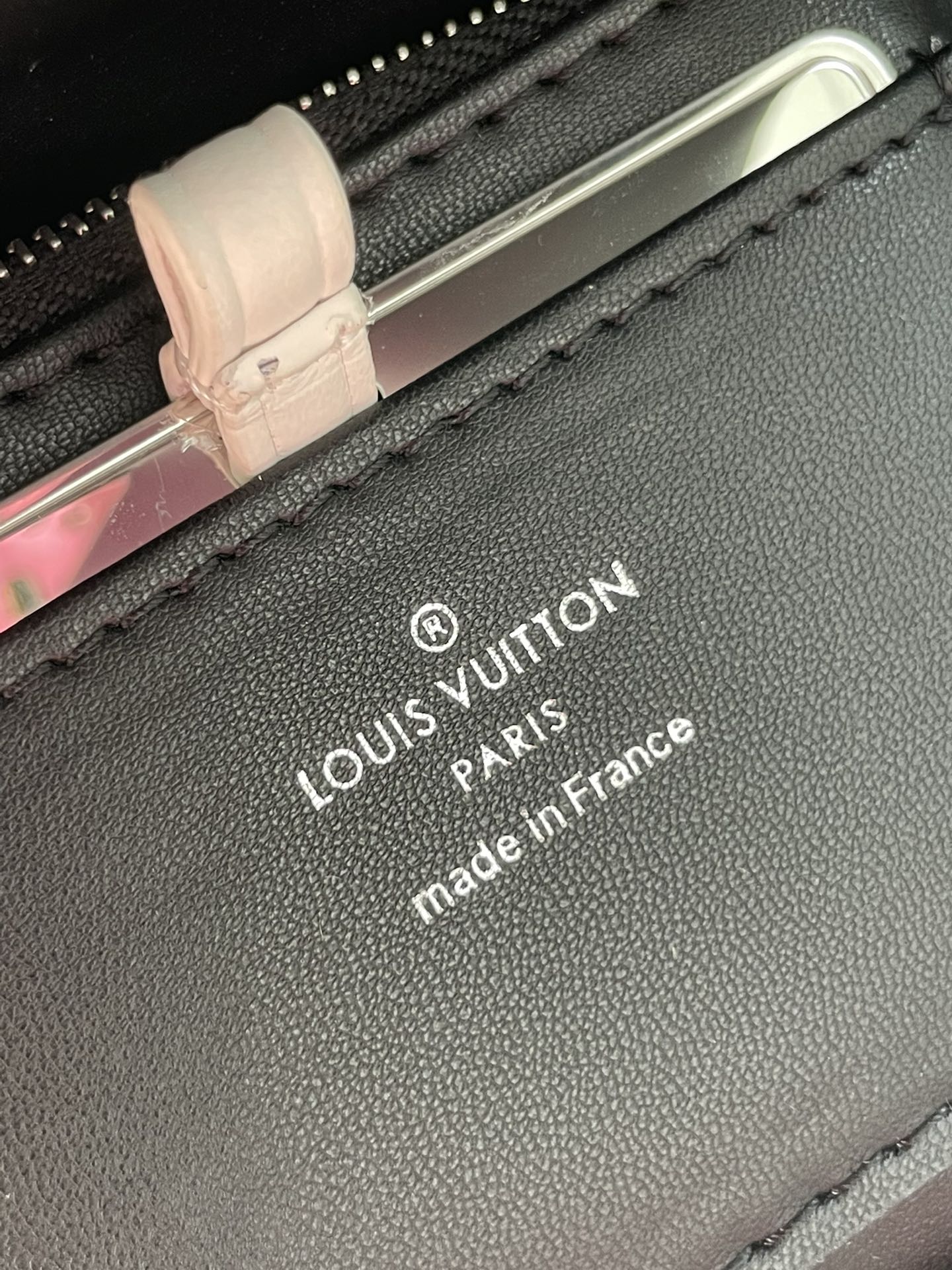 LOUIS VUITTON GO-14 MM 23 IN WHITE BLACK MIX STEEL BLUE QUILTED LAMBSKIN SILVER HARDWARE