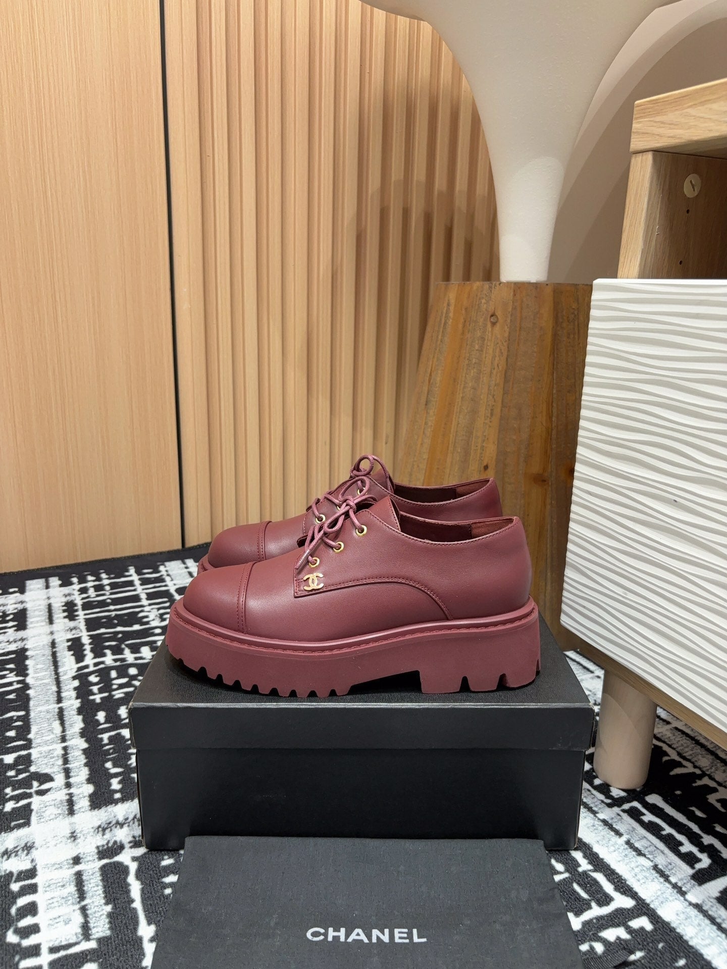 CHANEL OXFORD SHOES IN BURGUNDY RED CALFSKIN