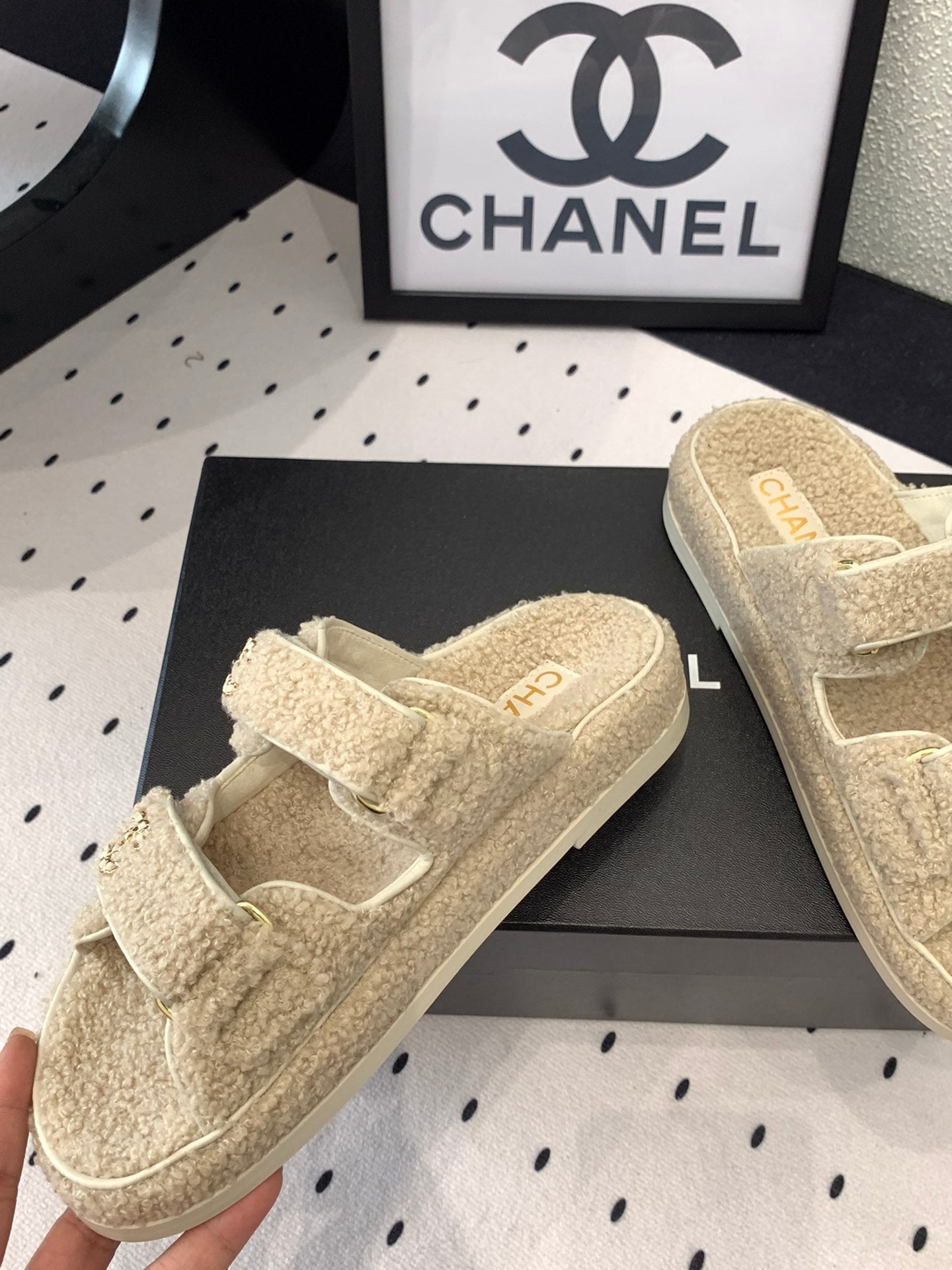 CHANEL DAD SANDAL MULE IN ECRU BEIGE LAMB FUR