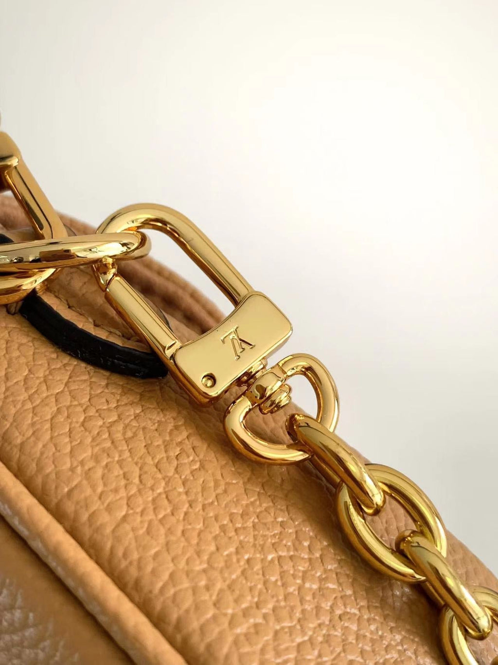 LOUIS VUITTON IVY 23 IN ARIZONA CREAM MONOGRAM EMPREINTE LEATHER GOLD HARDWARE