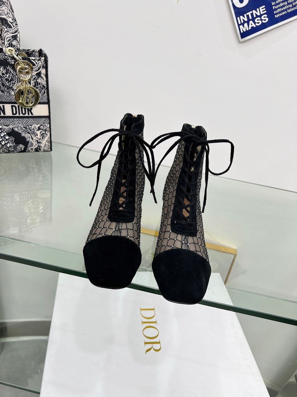 DIOR NAUGHTILY-D HEELED ANKLE BOOT IN BLACK EMBROIDERED MESH AND SUEDE 35 MM