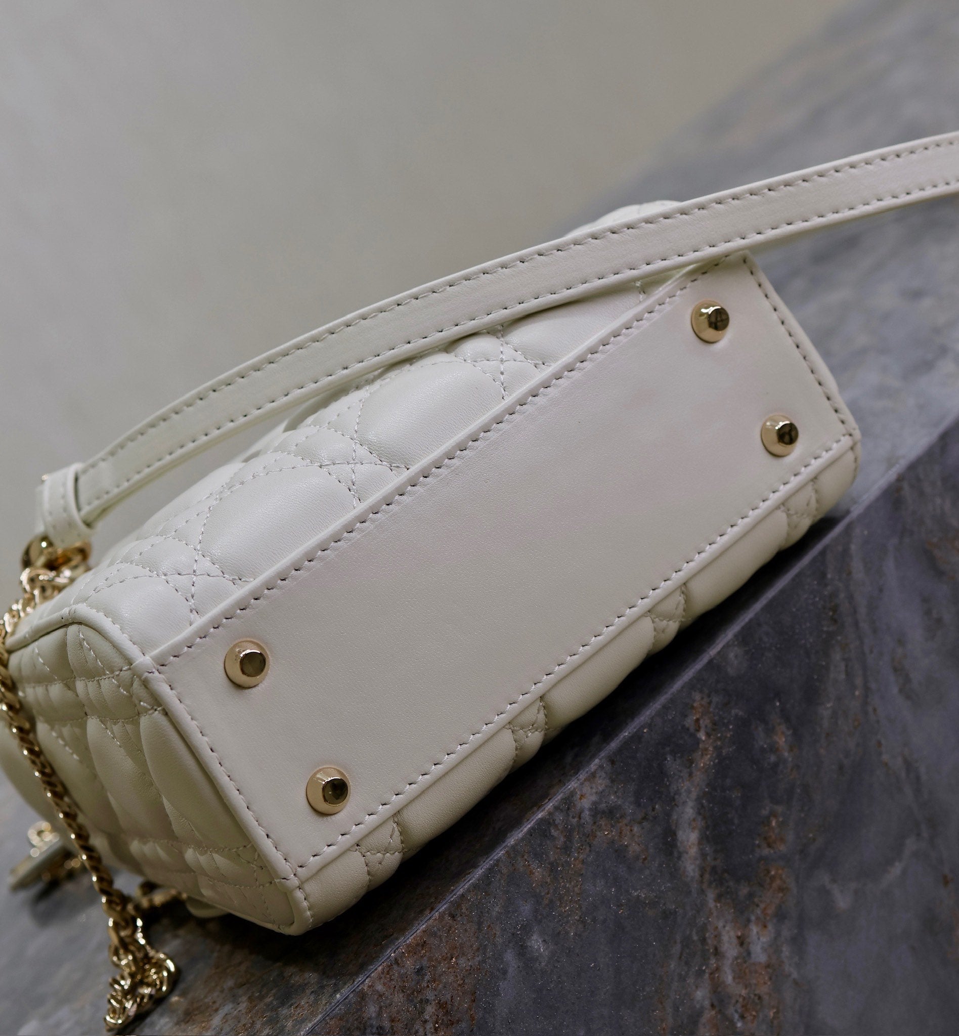 DIOR MINI LADY BAG 17 IN WHITE QUILTED MACROCANNAGE CALFSKIN BLACK STRAP