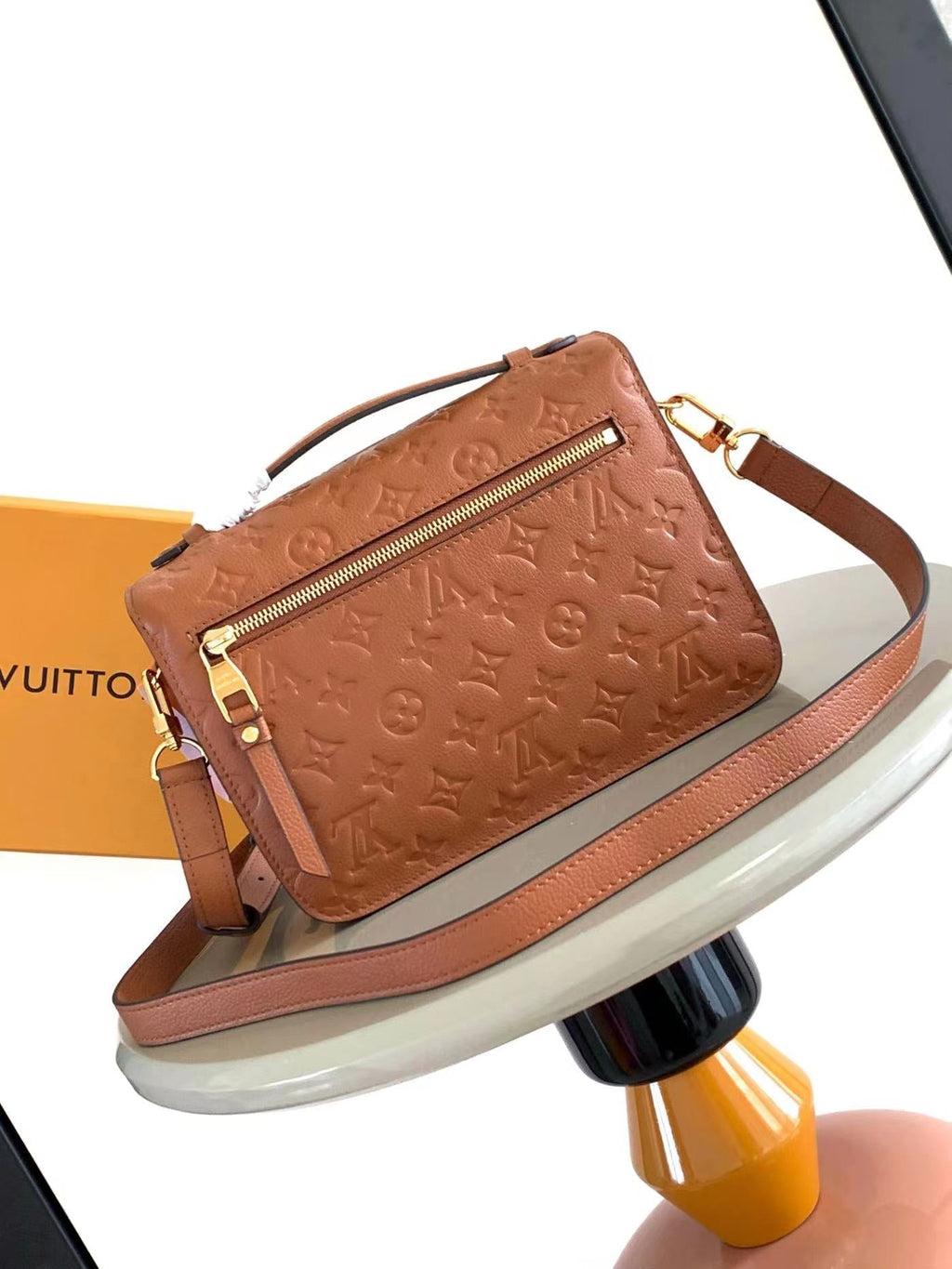 LOUIS VUITTON POCHETTE MÉTIS 25 IN COGNAC MONOGRAM EMPREINTE LEATHER GOLD HARDWARE