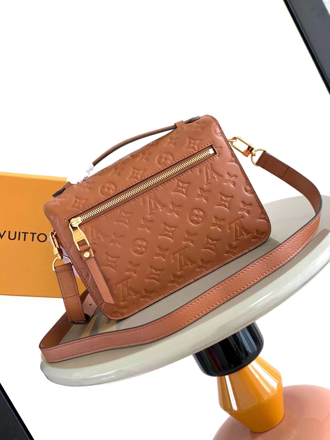 LOUIS VUITTON POCHETTE MÉTIS 25 IN COGNAC MONOGRAM EMPREINTE LEATHER GOLD HARDWARE