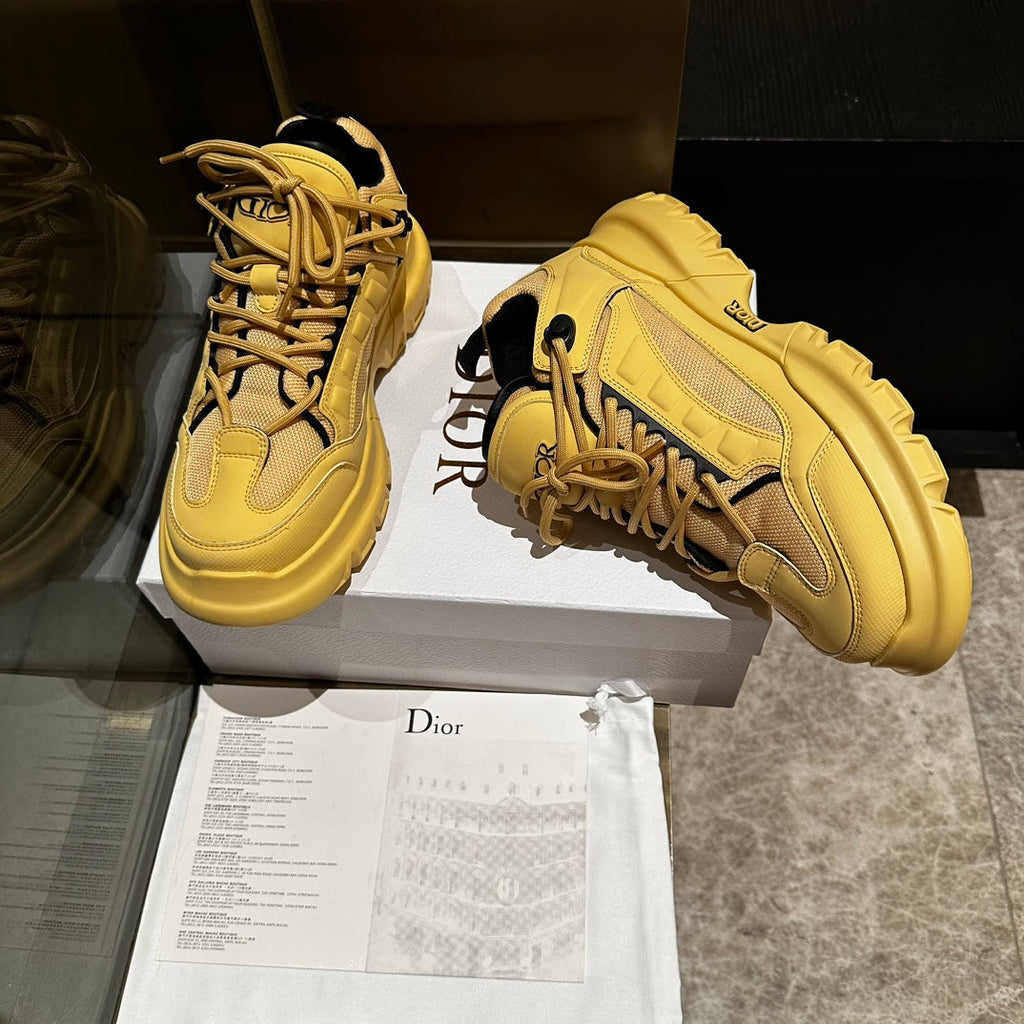 DIOR C'EST SNEAKER IN CLASSIC YELLOW CALFSKIN AND BREATHABLE MESH