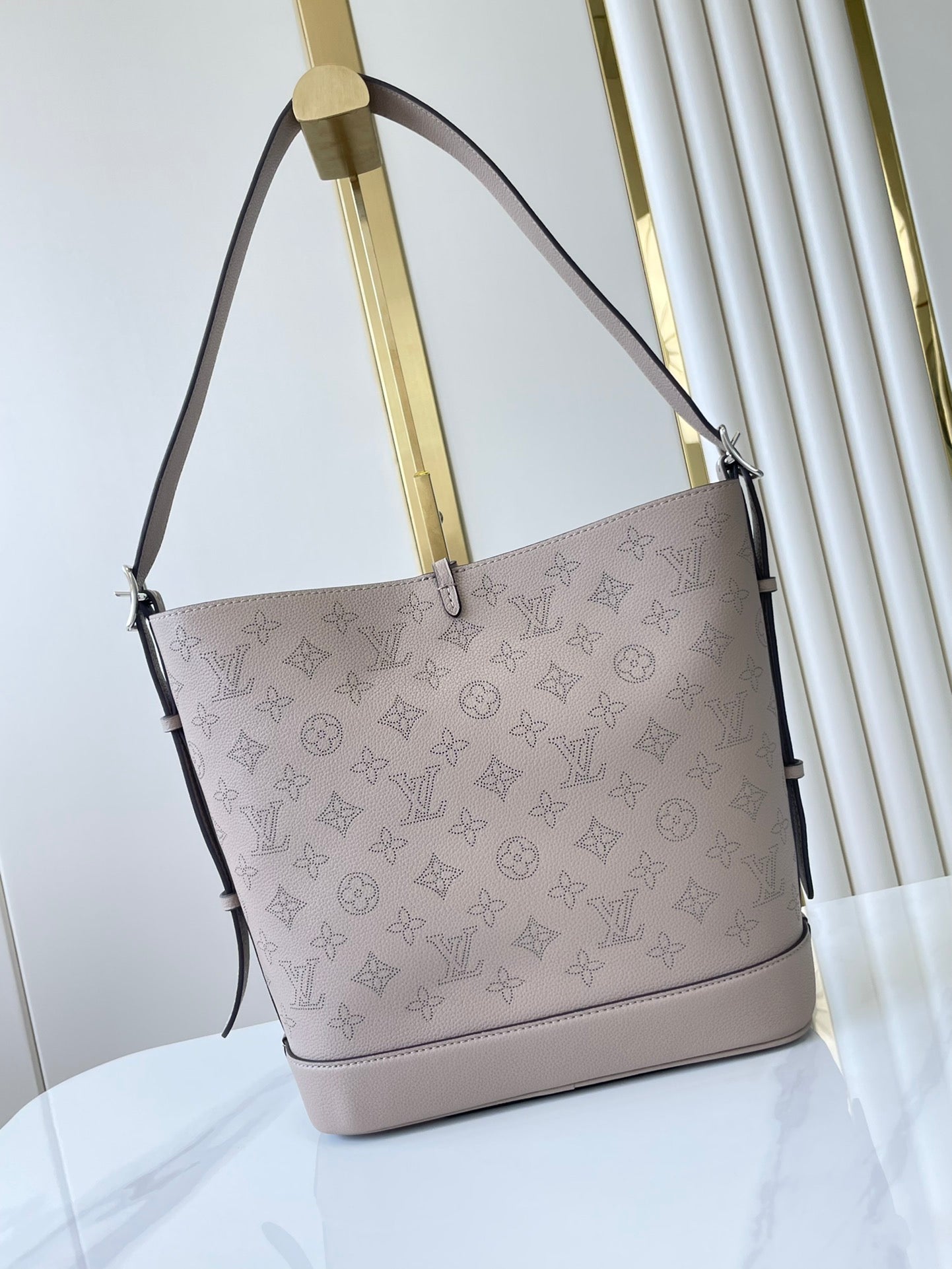 LOUIS VUITTON FLORE 28 IN GALET PERFORATED CALFSKIN