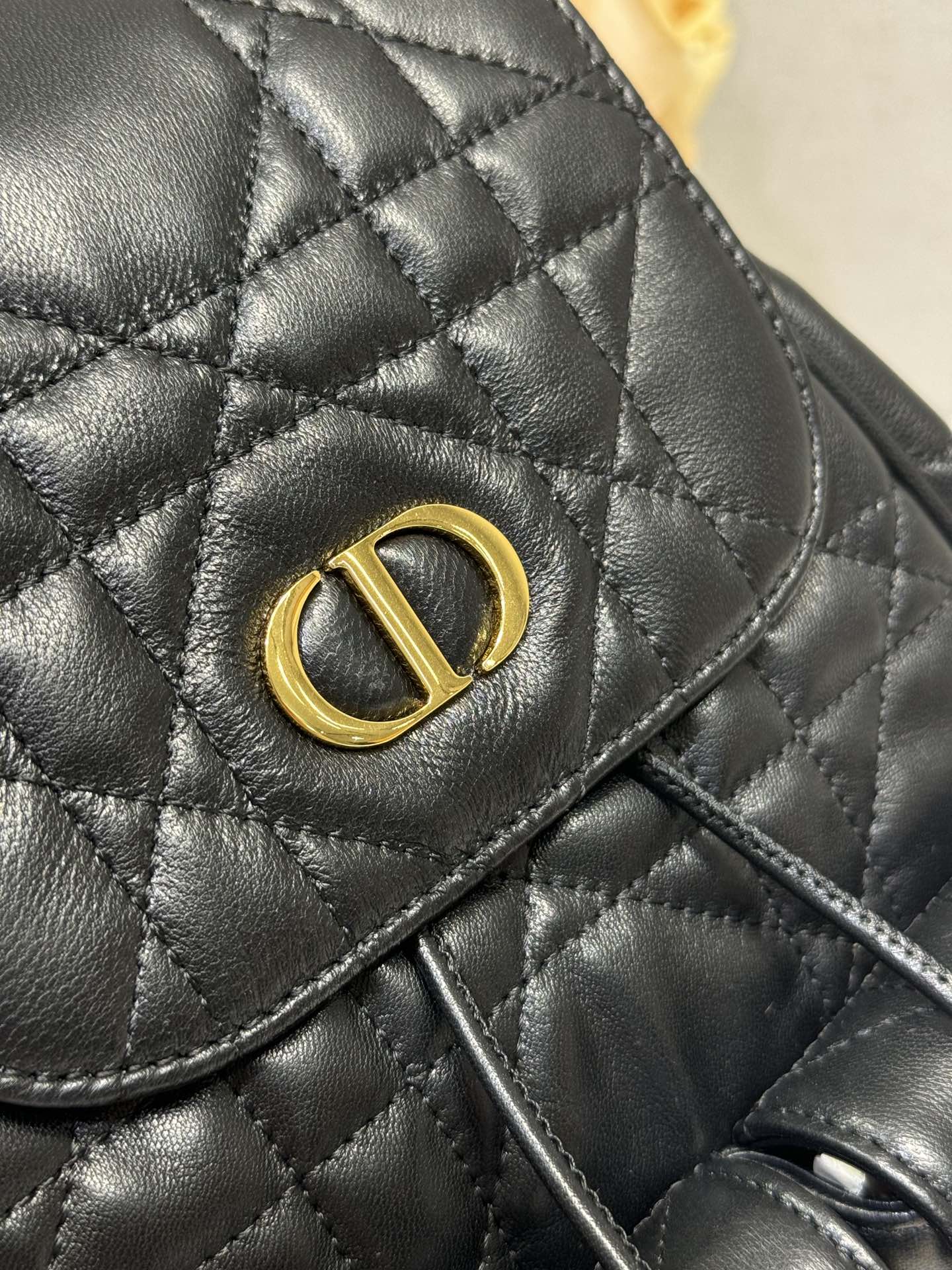 DIOR MEDIUM CARO BACKPACK 27 IN BLACK MACROCANNAGE LAMBSKIN