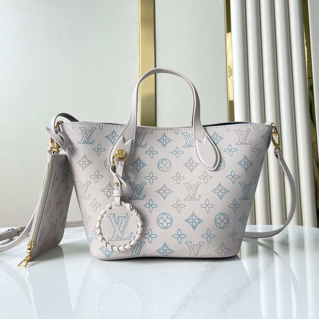 LOUIS VUITTON BLOSSOM PM 20 IN BLUME PERFORATED CALFSKIN